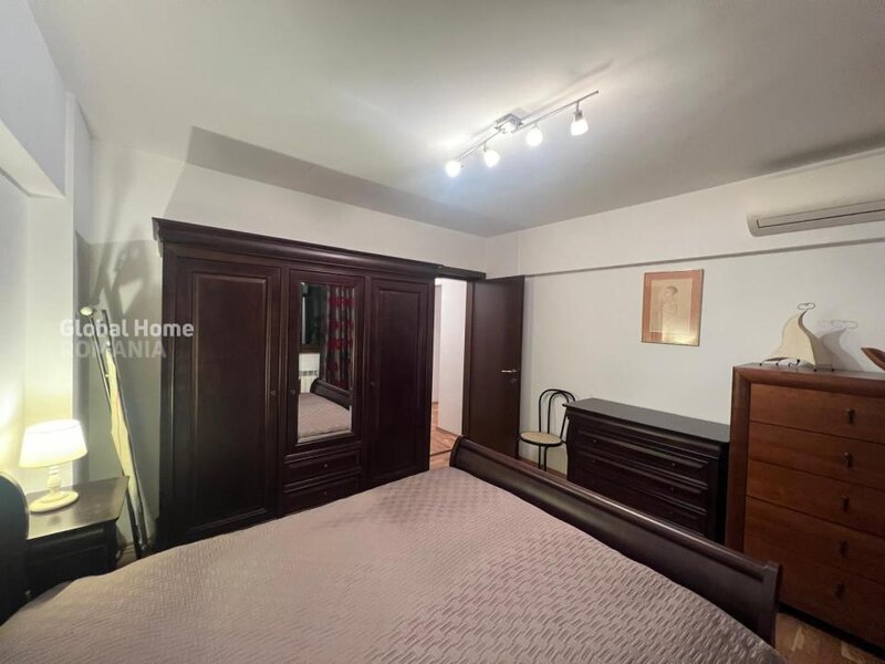 Unirii- Splaiul Unirii  Apartament 3 camere -80 MP   Vedere Mixta-Renovat