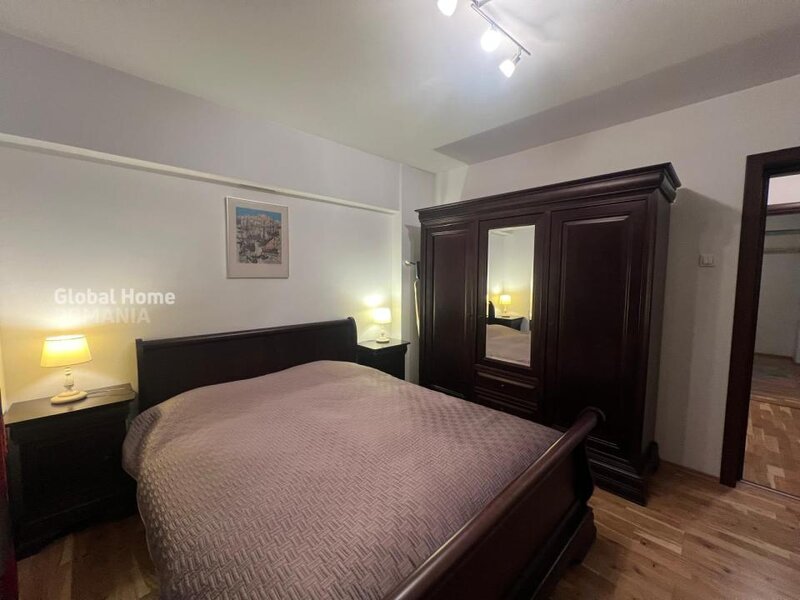 Unirii- Splaiul Unirii  Apartament 3 camere -80 MP   Vedere Mixta-Renovat